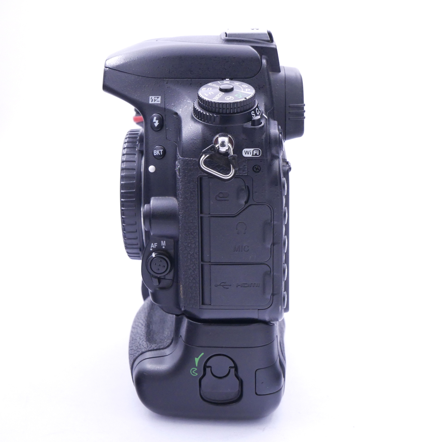 S-H-5YD8TP_3.jpg - Nikon D750 + Jupio Battery Grip - Image 1