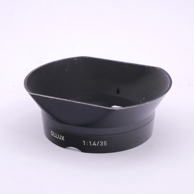 S-H-5YK6H8_4.jpg - Leica MF 35mm F/1.4 Summilux Lens in M Mount with Goggles and OLLUX Hood  - Image 6