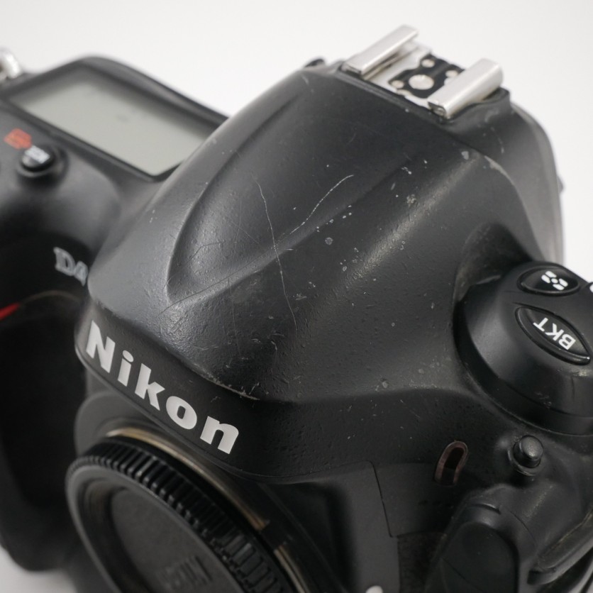 S-H-696V5L_4.jpg - Nikon D4S Body - 225k frames (was $2000) - Thumbnail 4