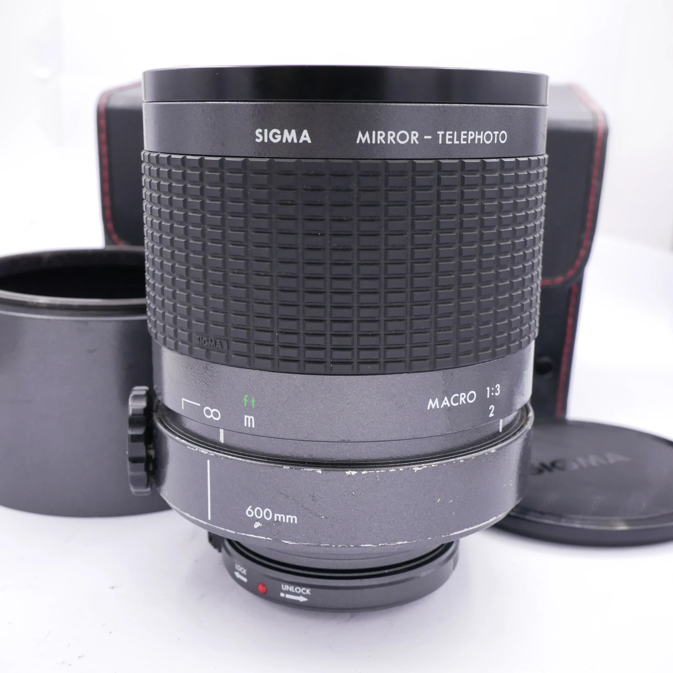 Sigma 600mm F8 Mirror Macro Lens for Canon FD-Mount - Best Available Image