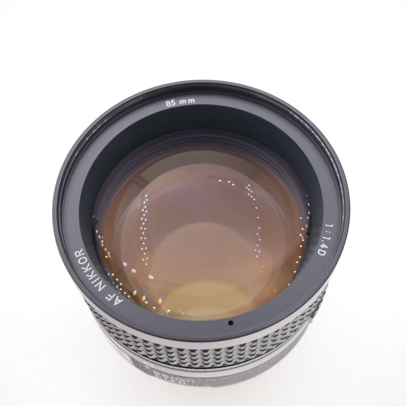 S-H-6LCRDP_2.jpg - Nikon AF 85mm F1.4D Lens  - Image 2
