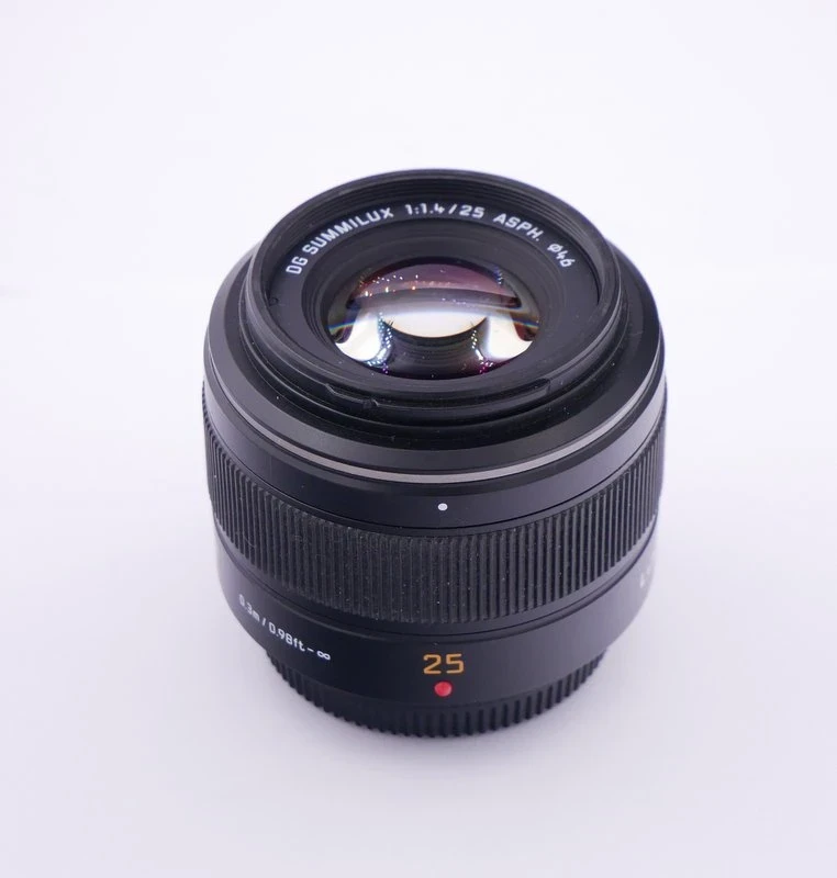 Best image for Panasonic Leica DG Summilux 25mm F1.4 Lens 
