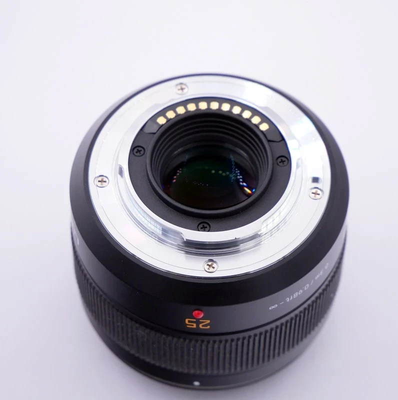 S-H-6R35LM_3.webp - Panasonic Leica DG Summilux 25mm F1.4 Lens  - Image 2