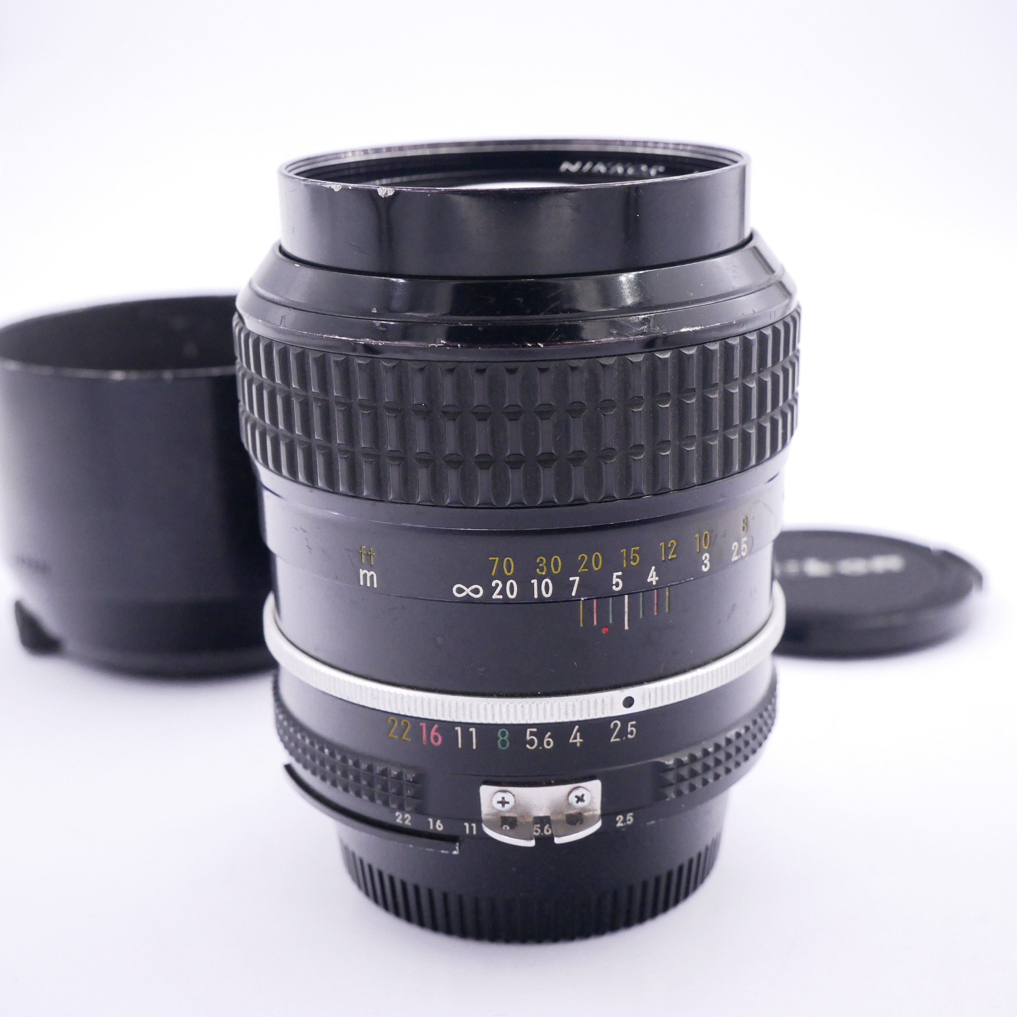 Best image for Nikon AIS 105mm F2.5 Lens