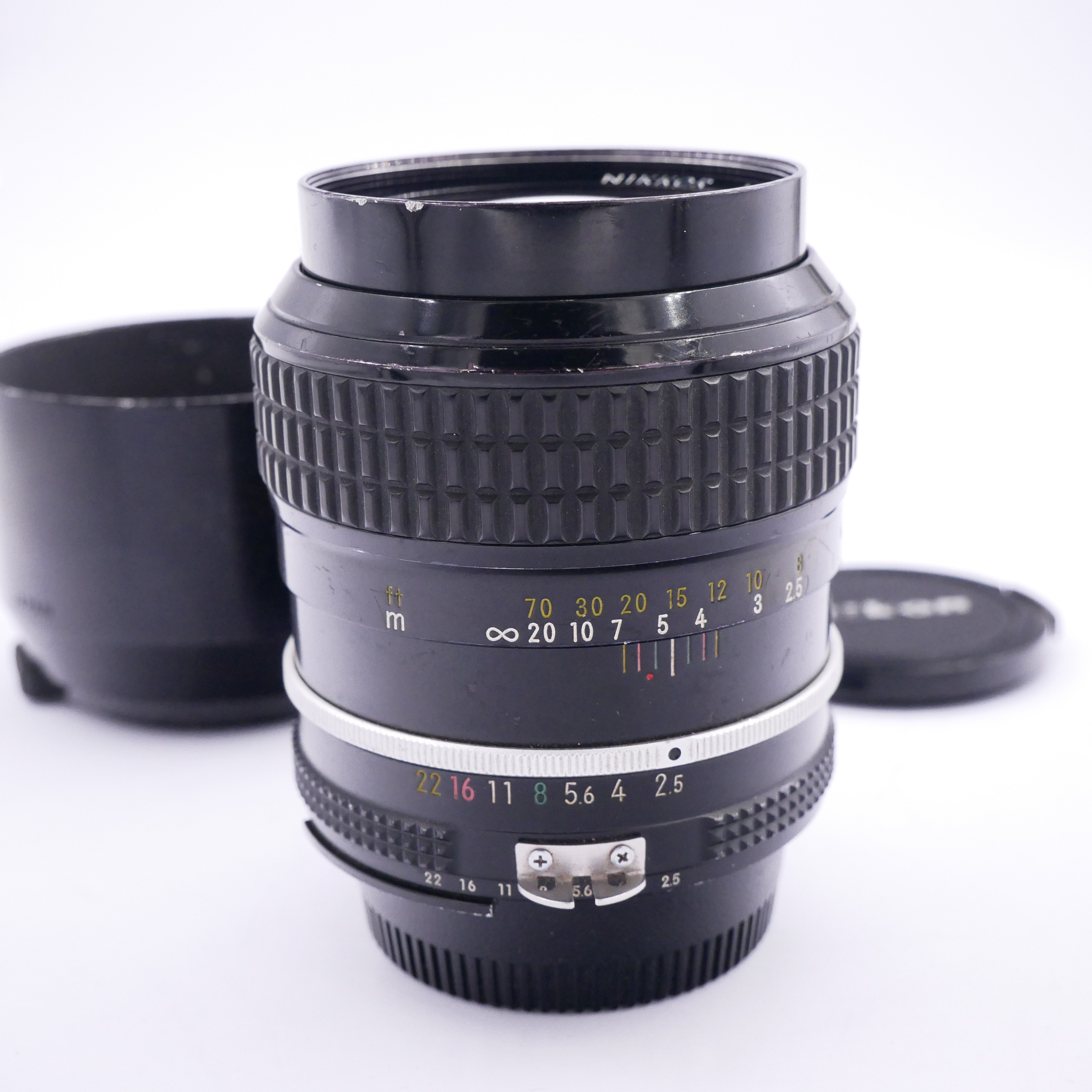 Best image for Nikon AIS 105mm F2.5 Lens