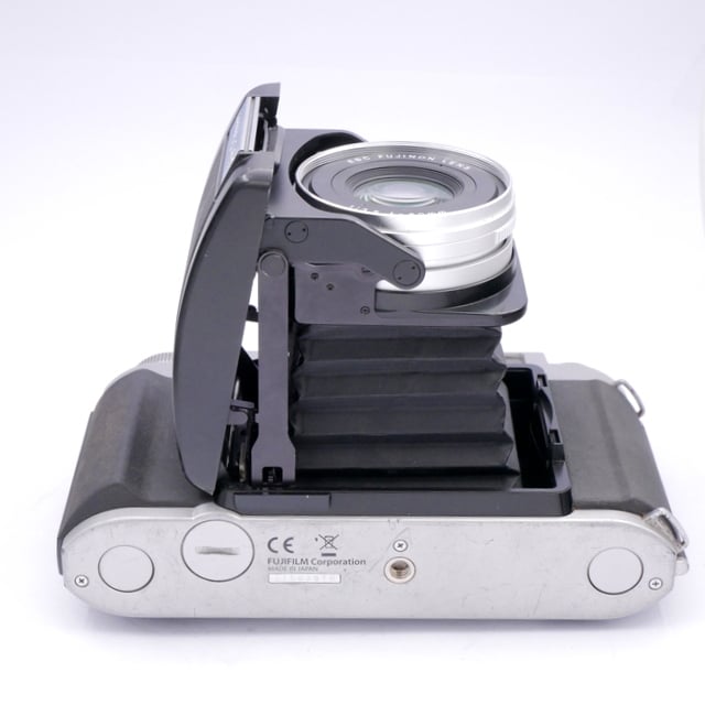 S-H-7CB19_4.jpg - Fujifilm GF670 Professional - Image 2