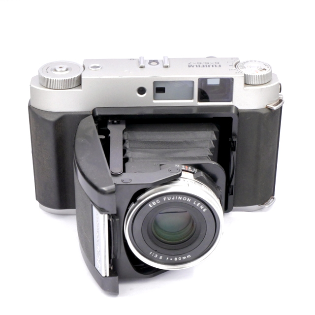 S-H-7CB19_7.jpg - Fujifilm GF670 Professional - Image 5