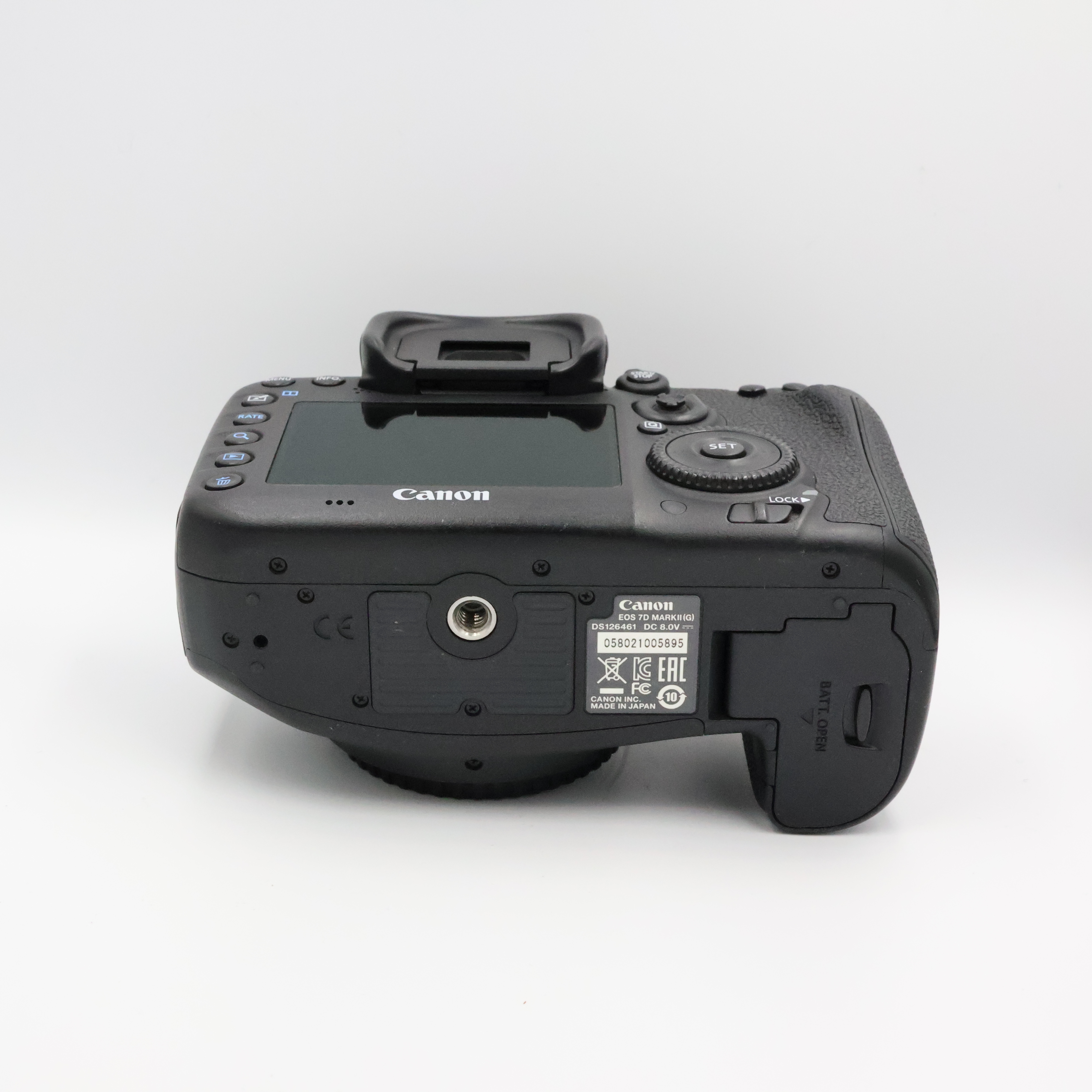 S-H-7D8AVD_4.jpg - Canon 7D II Body + BG-E16 Battery Grip - Image 5