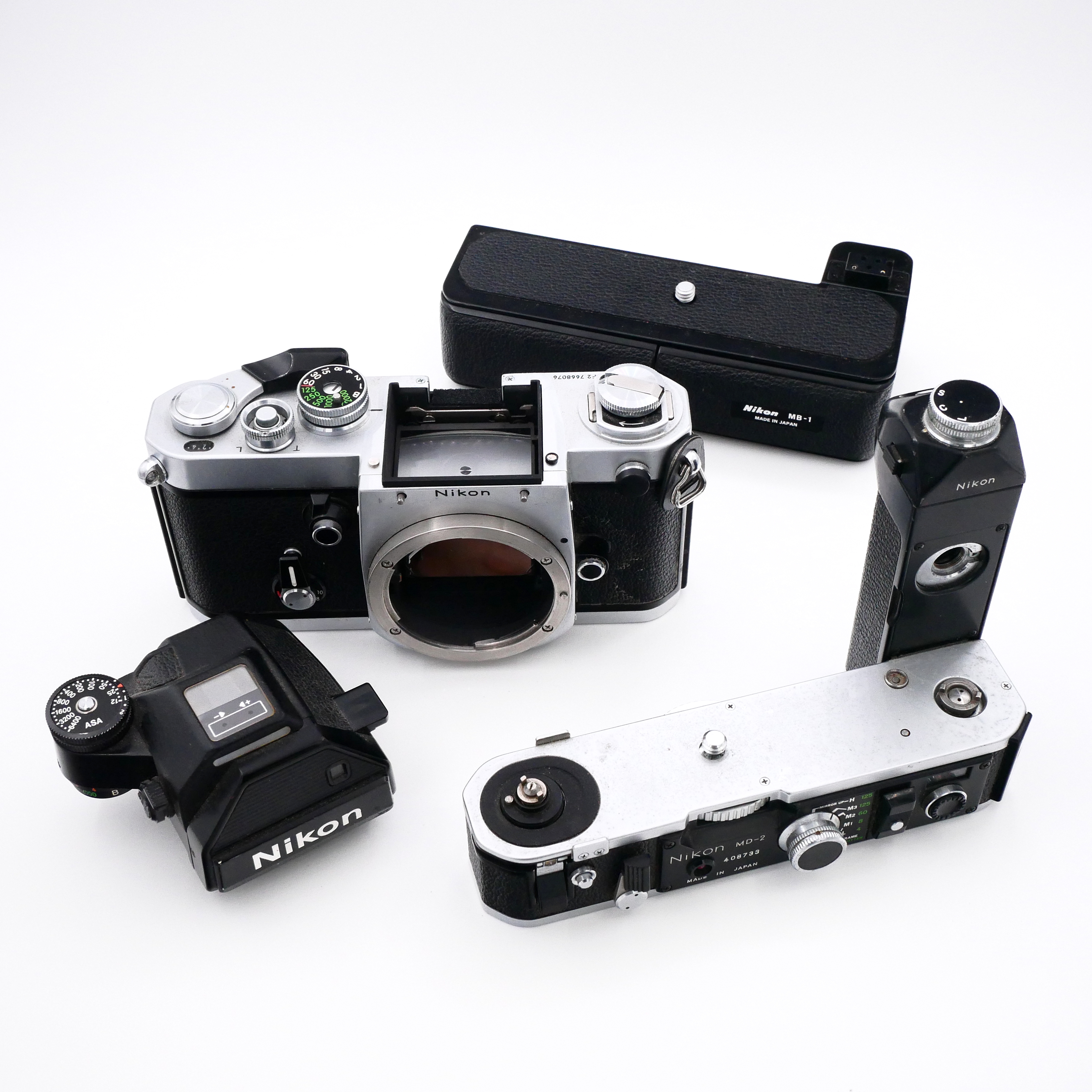 S-H-7E596P_6.jpg - Nikon F2 SLR Film Camera with Nikon MB-1 and MD-2 - Image 4