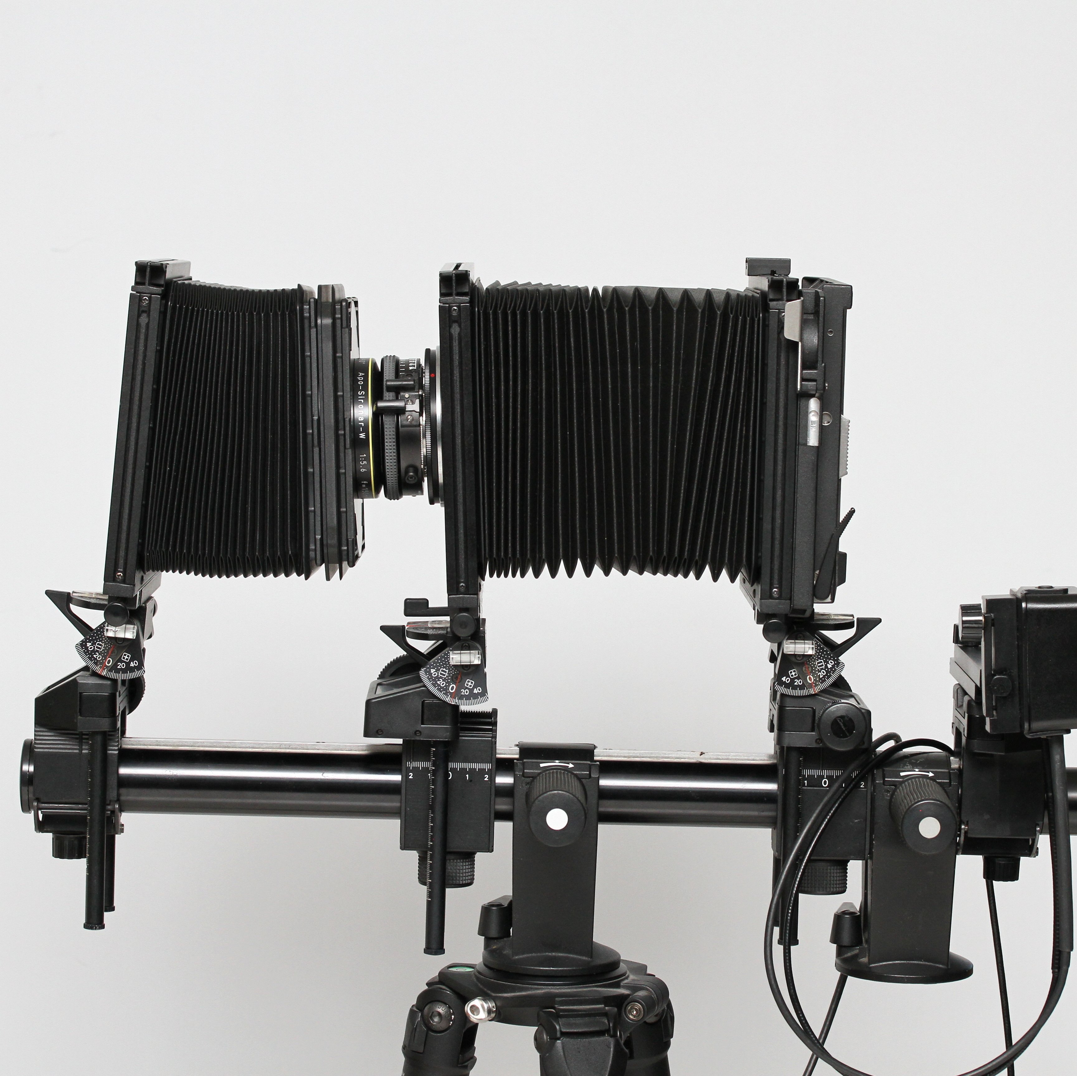 S-H-7NRF22_5.jpg - Sinar F2 4x5 with Rodenstock APO Sironar-W 150mm F/5.6 - Image 3