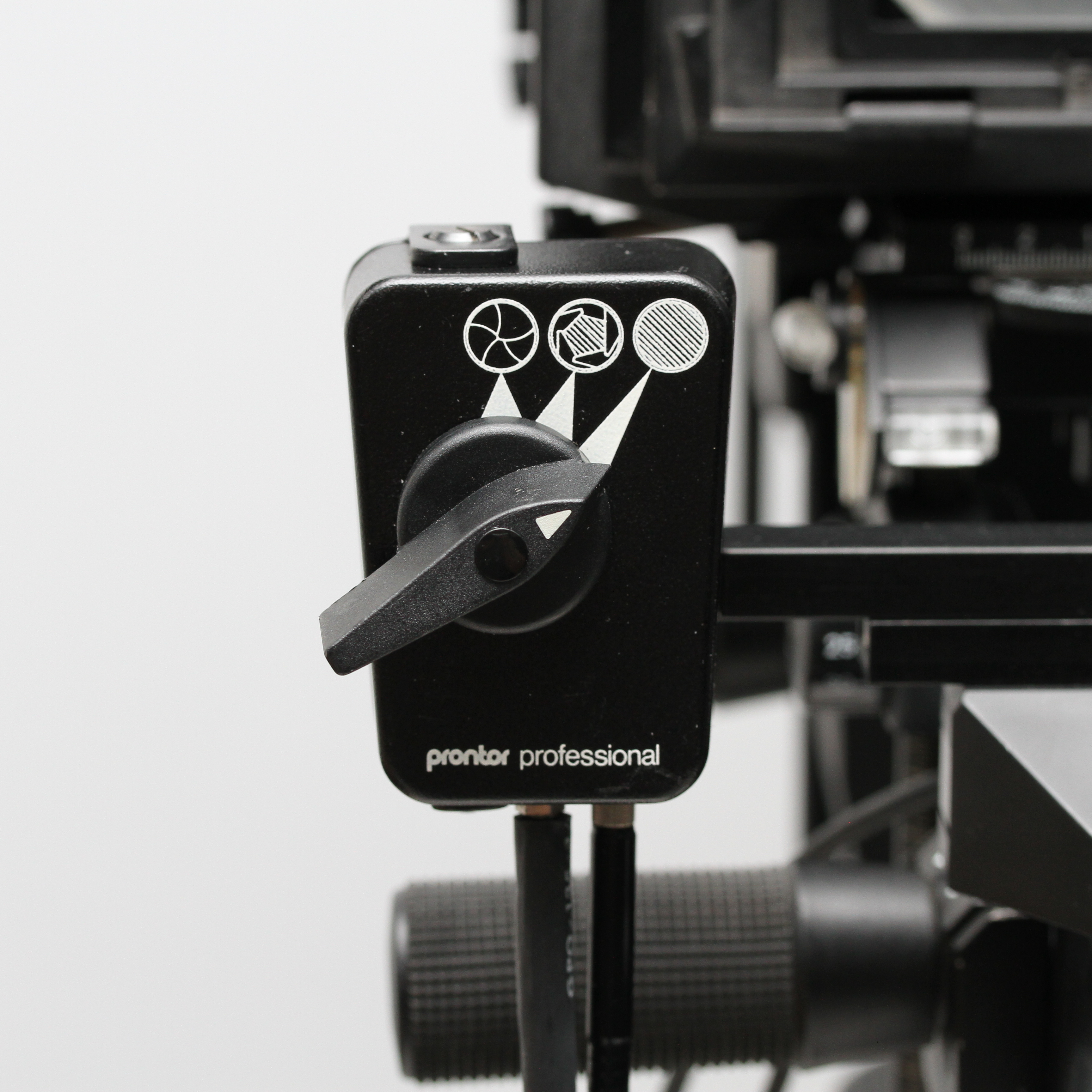 S-H-7NRF22_7.jpg - Sinar F2 4x5 with Rodenstock APO Sironar-W 150mm F/5.6 - Image 4