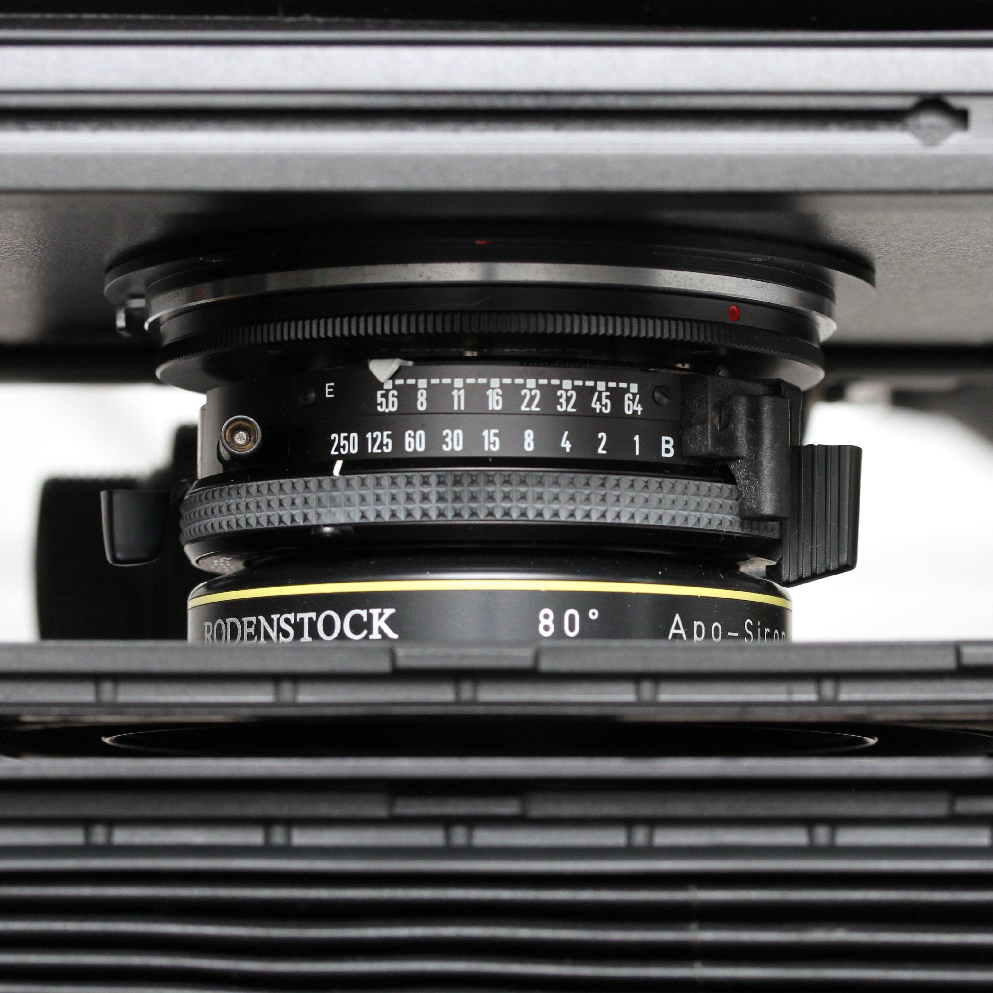 S-H-7NRF22_9.jpg - Sinar F2 4x5 with Rodenstock APO Sironar-W 150mm F/5.6 - Image 5