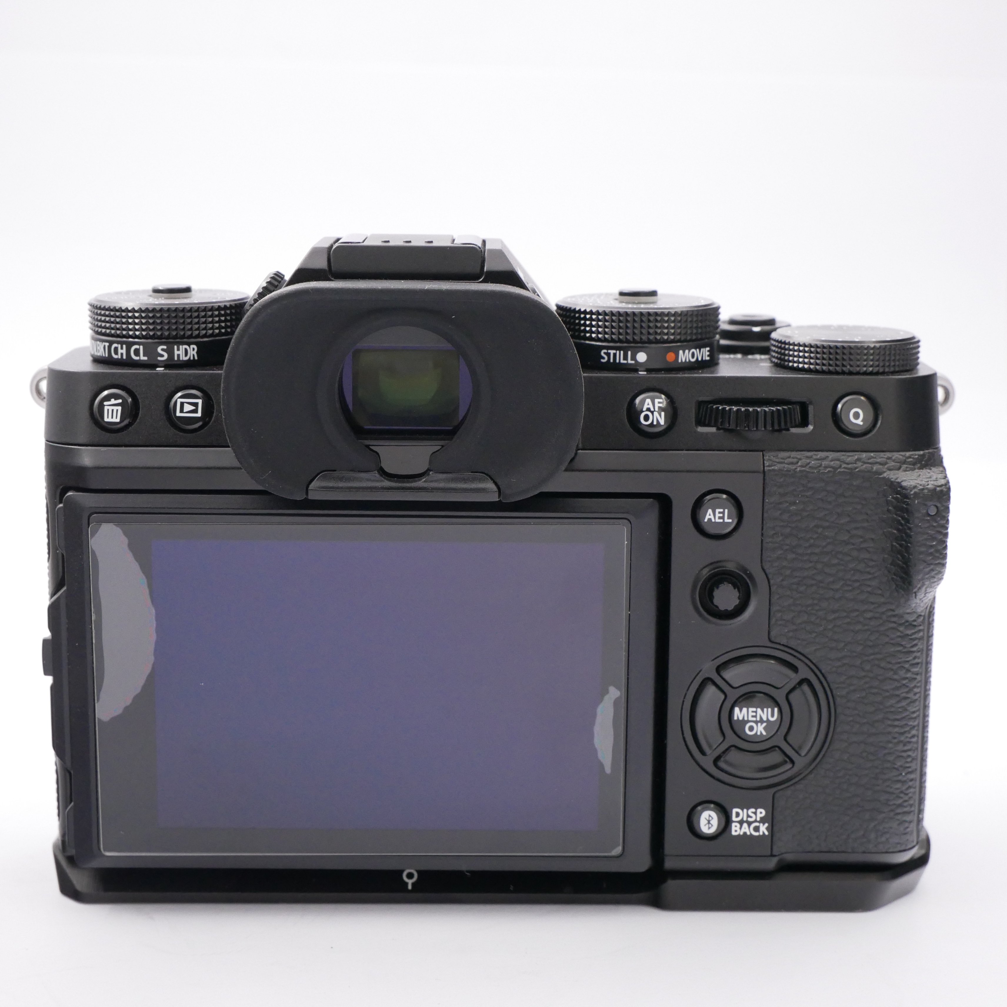 S-H-7S8PLW_2.jpg - Fujifilm X-T5 + L-Grip + Dual Battery Charger - Image 1