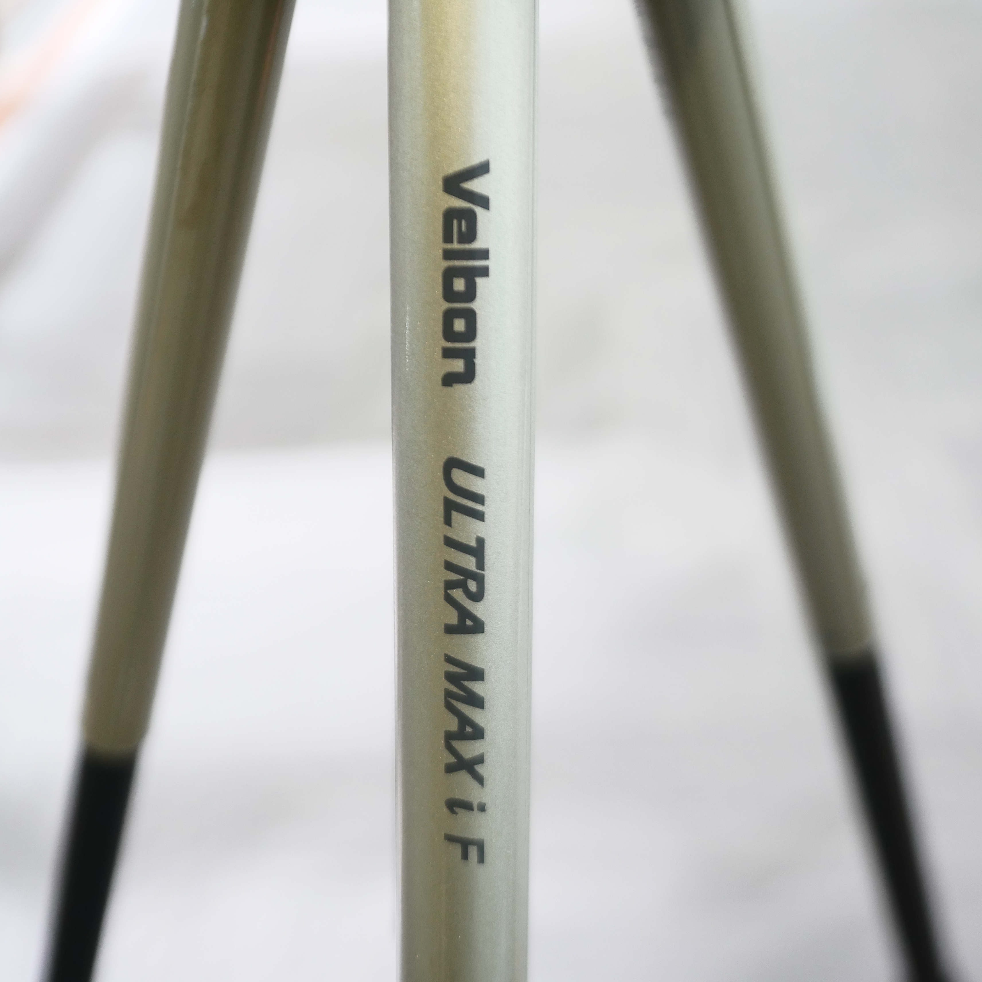S-H-87UEHM_4.jpg - Velbon PHD-31Q Ultra Max i F Tripod  - Image 3