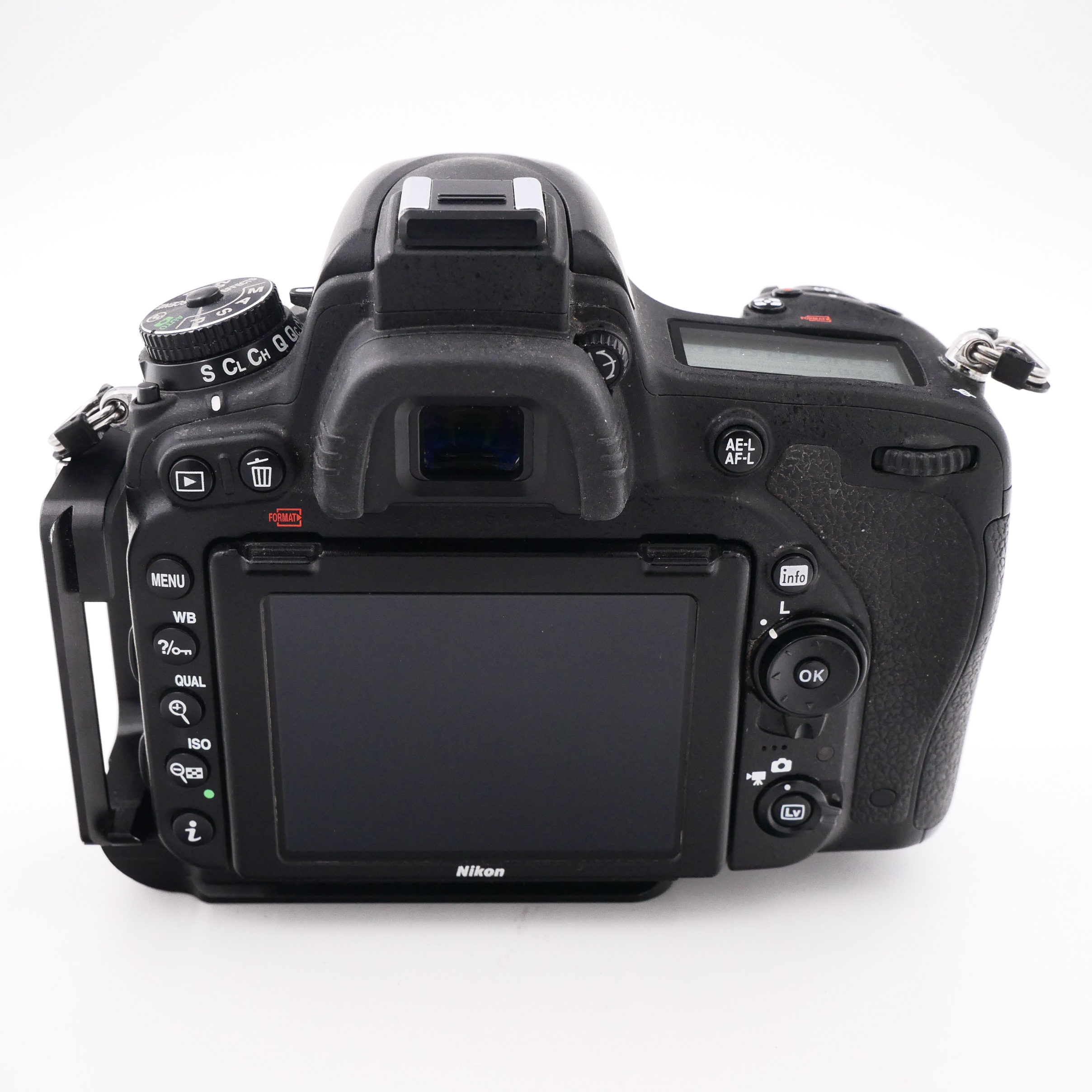 S-H-8CN74H_2.jpg - Nikon D750 Body + L-Bracket 17,800 Frames - Image 2