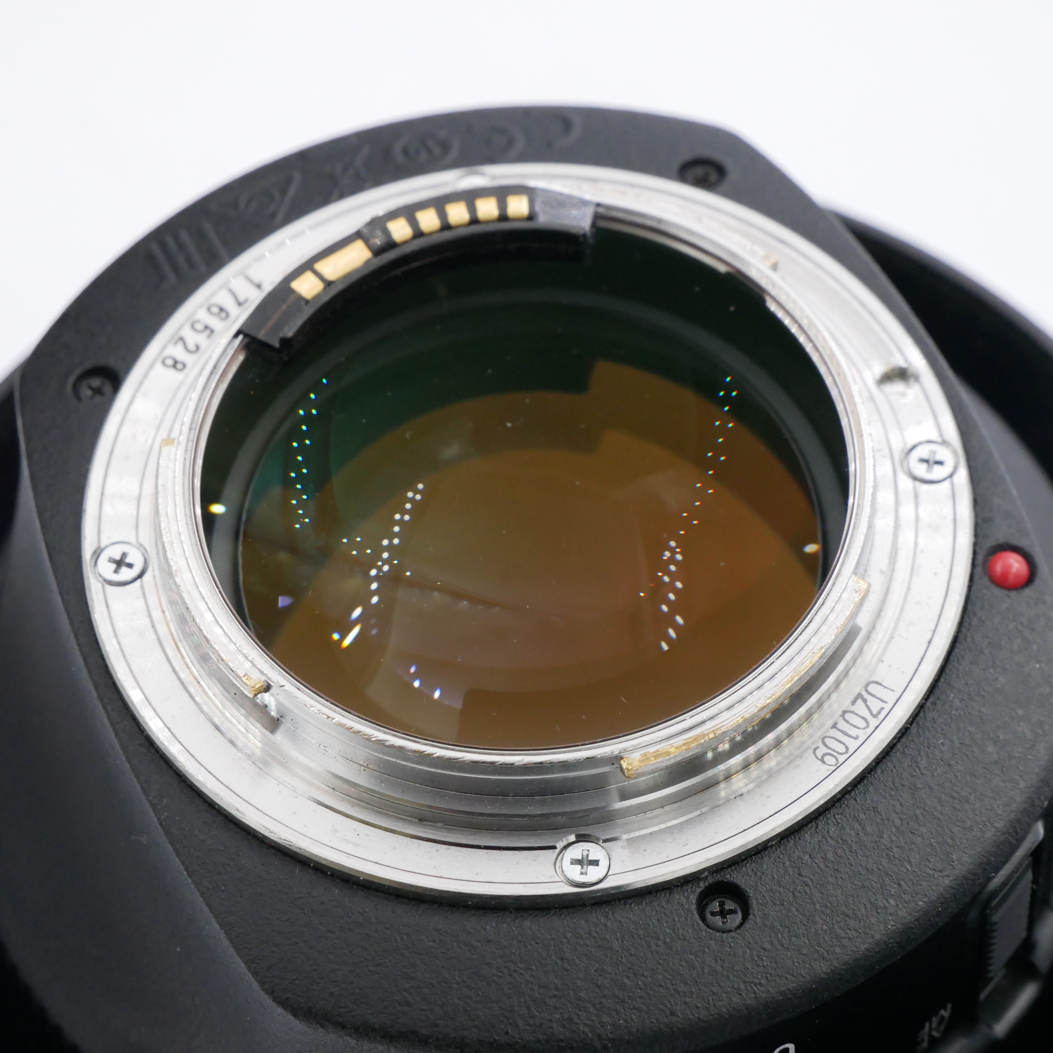 S-H-8SVFM9_3.jpg - Canon EF 85mm 1.2 MkII lens - Image 2