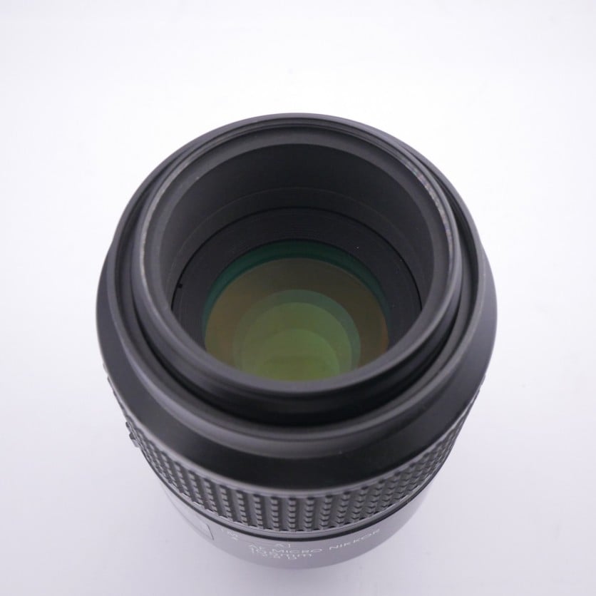Nikon AF 105mm F/2.8 D Micro Nikkor Lens Nikon AF 105mm F/2.8 D Micro Nikkor Lens