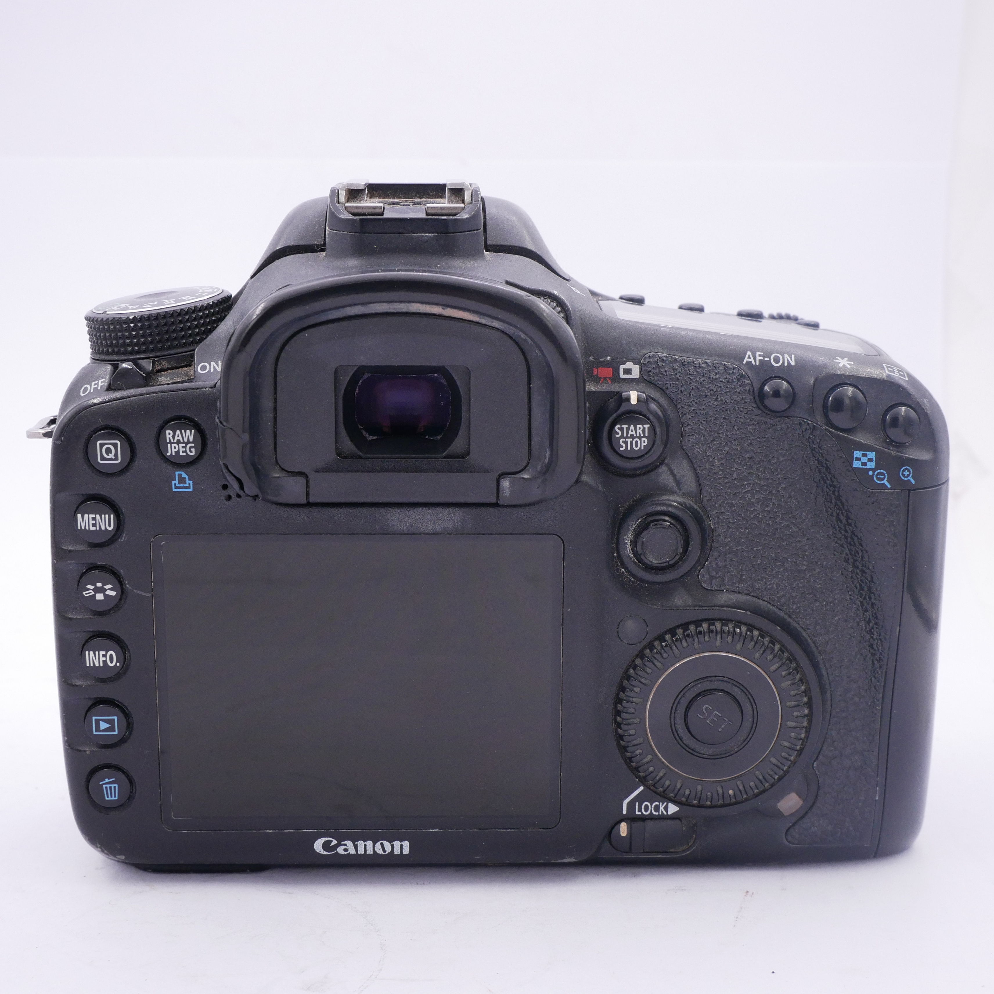 S-H-9D5FE9_2.jpg - Canon EOS 7D Body Only - 149k Frames (was $249) - Image 2
