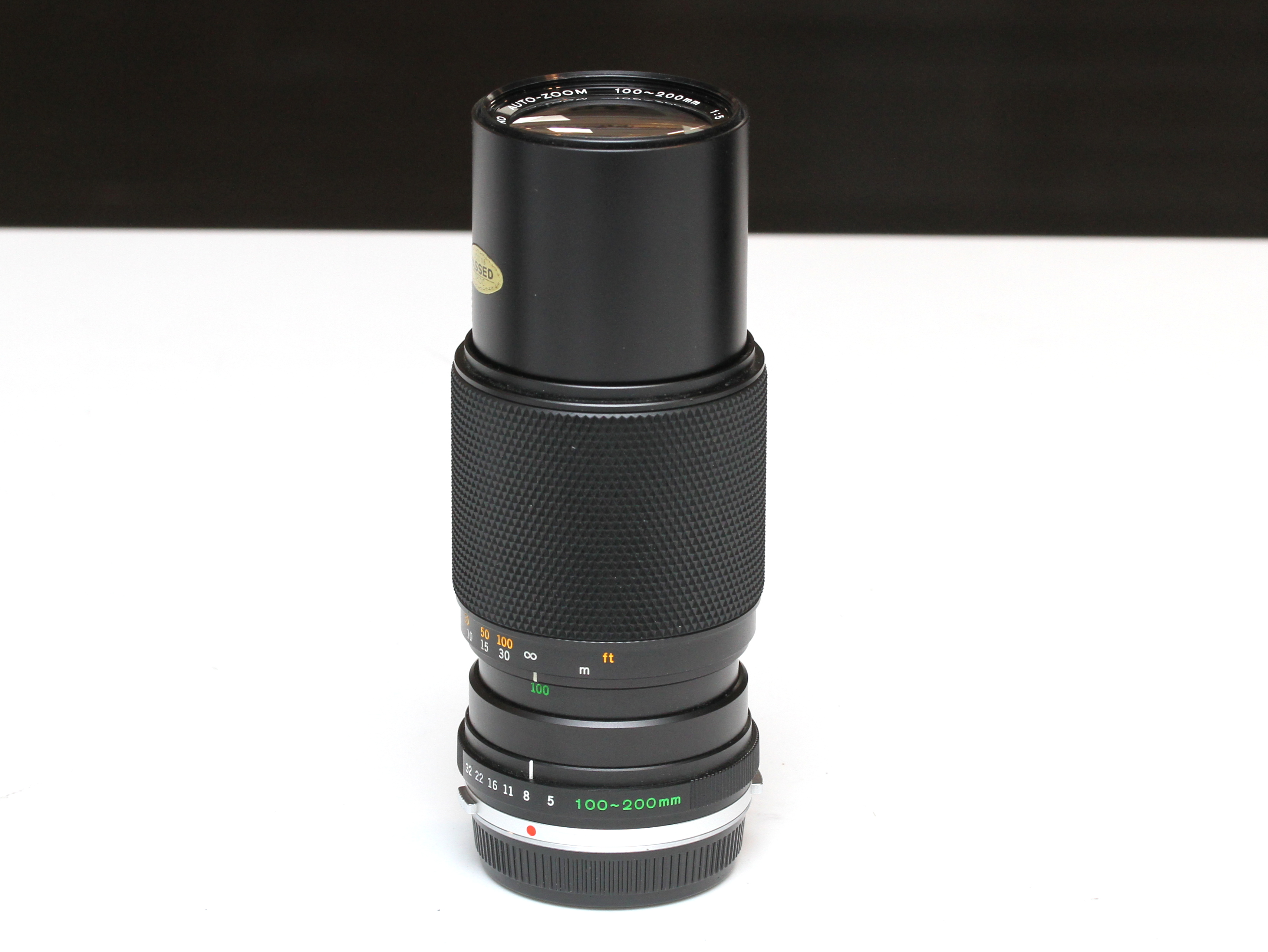 S-H-9D68AJ_1.jpg - Olympus MF 100-200mm F/5 Zuiko Auto-Zoom Lens in OM Mount - Thumbnail