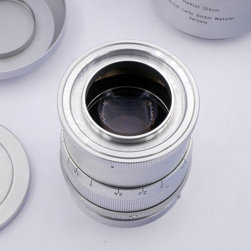 S-H-9HRNXK_5.jpg - Leitz MF 12.5cm F/2.5 Hektor Lens with Hood and Caps - Image 4