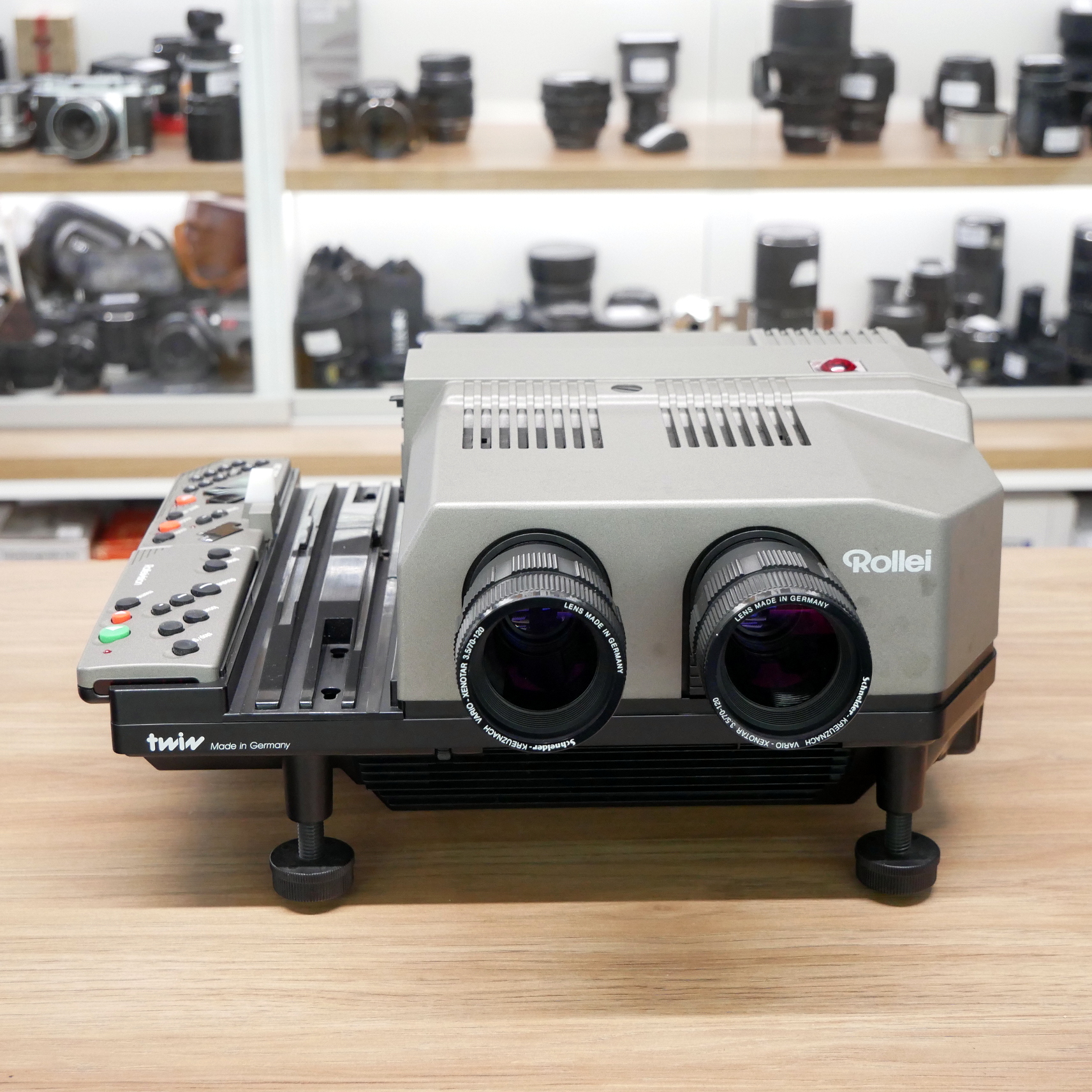 Best image for Rolleivision Twin MSC 300P Slide Projector