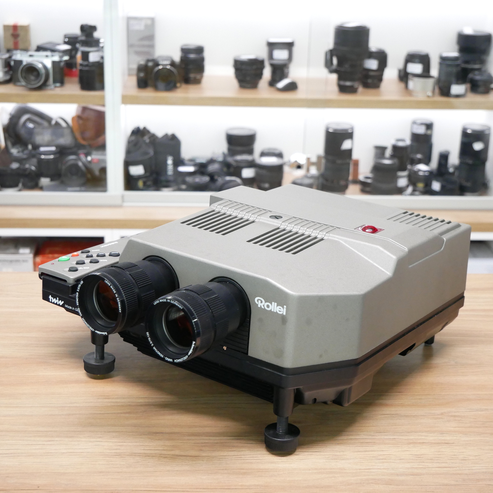 S-H-9M59LL_2.jpg - Rolleivision Twin MSC 300P Slide Projector - Image 3