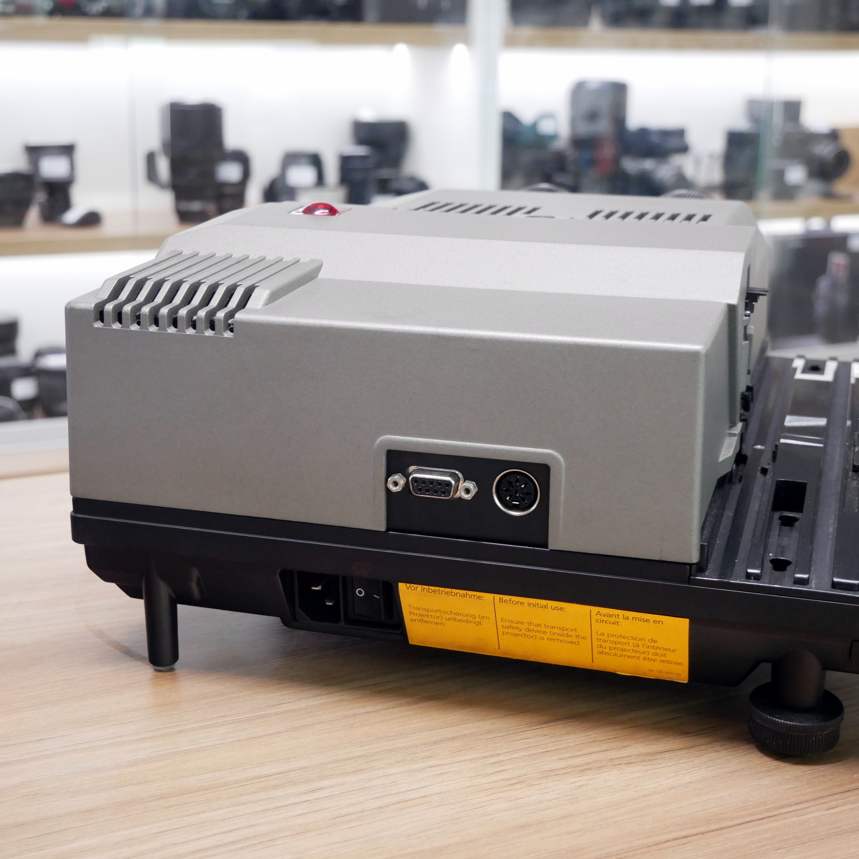 S-H-9M59LL_5.jpg - Rolleivision Twin MSC 300P Slide Projector - Image 2