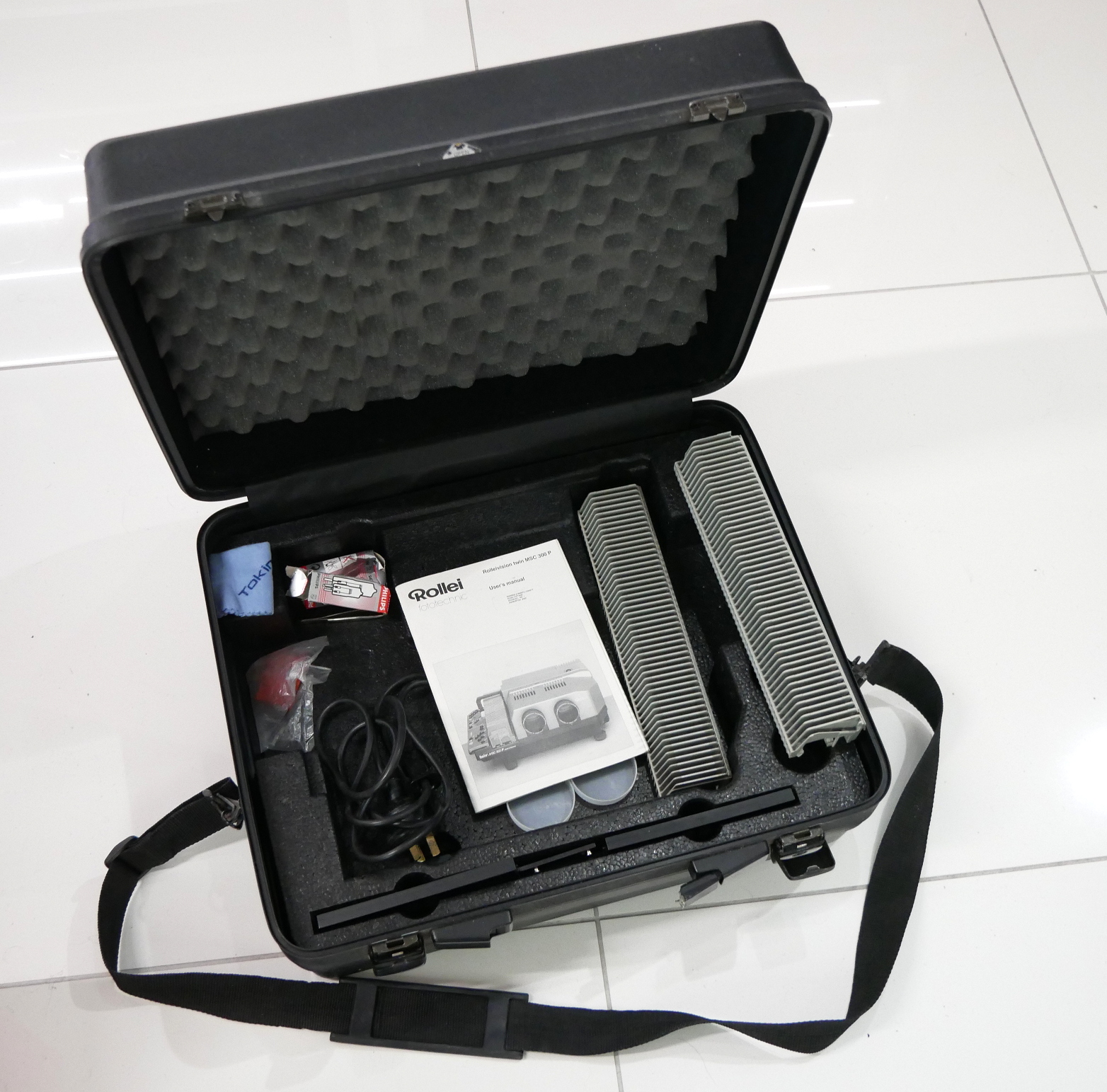S-H-9M59LL_6.jpg - Rolleivision Twin MSC 300P Slide Projector - Image 5