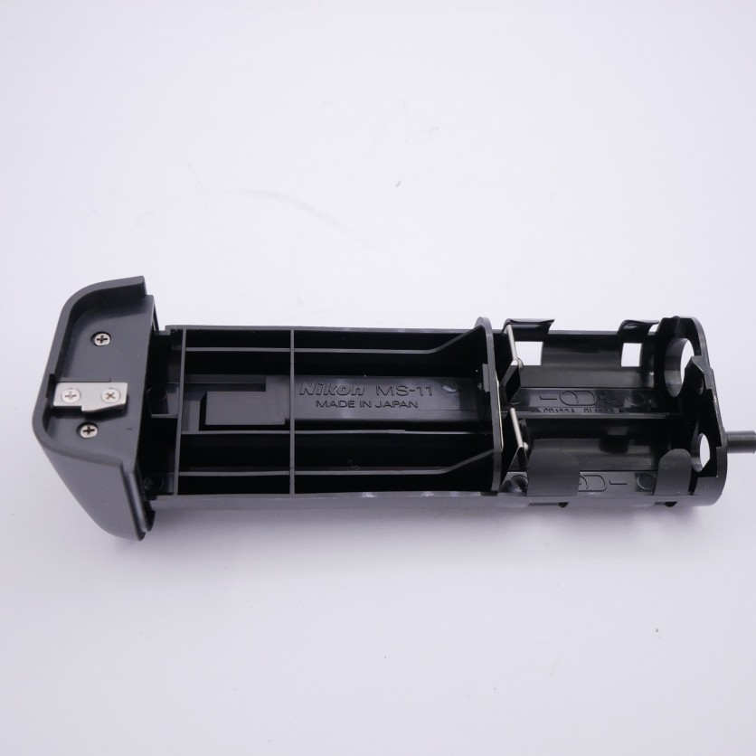S-H-9NLXD2_2.jpg - Nikon MS-11 Lithium Battery Holder - Image 1