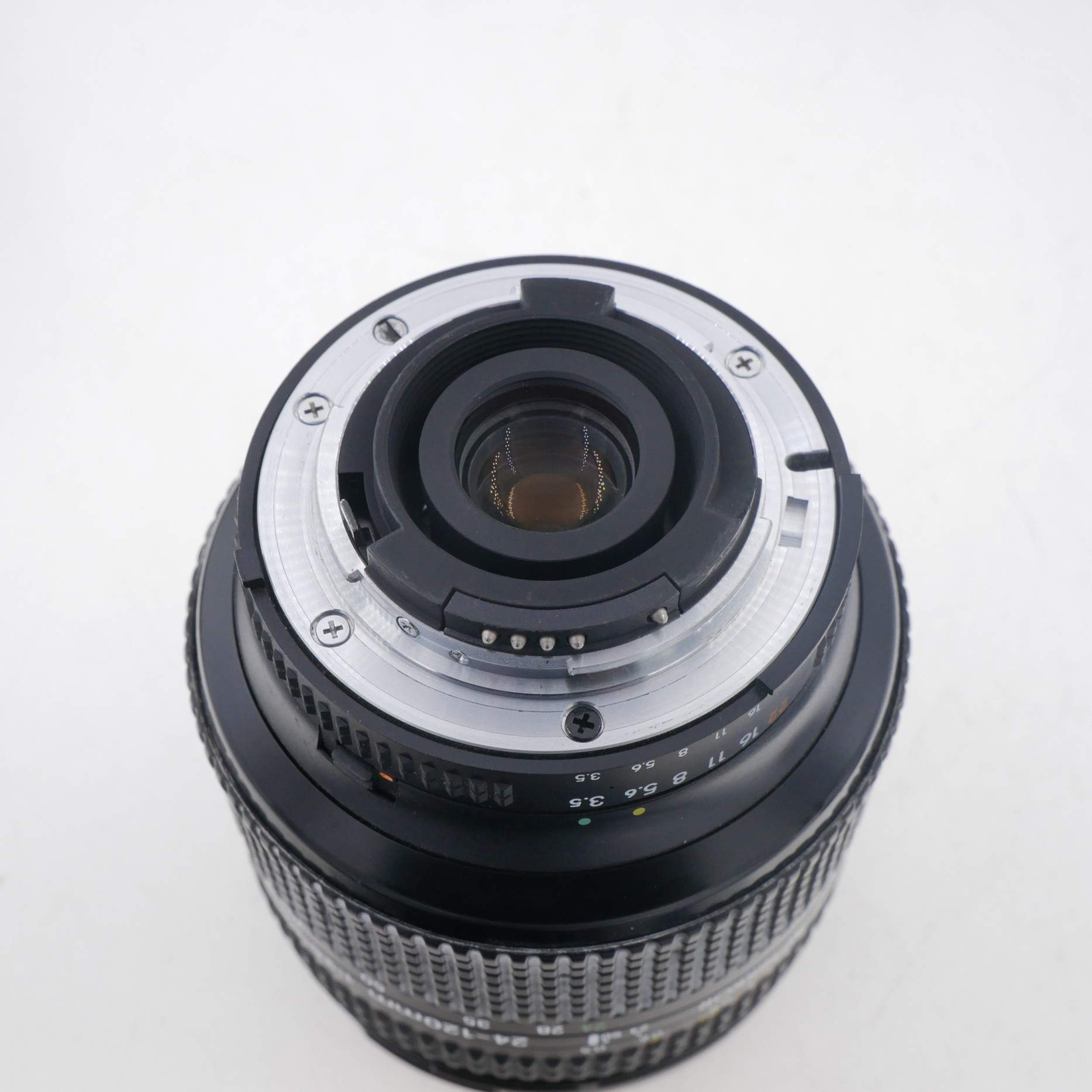 S-H-9TMMVC_3.jpg - Nikon AF-S 24-120mm F3.5-5.6 G Lens