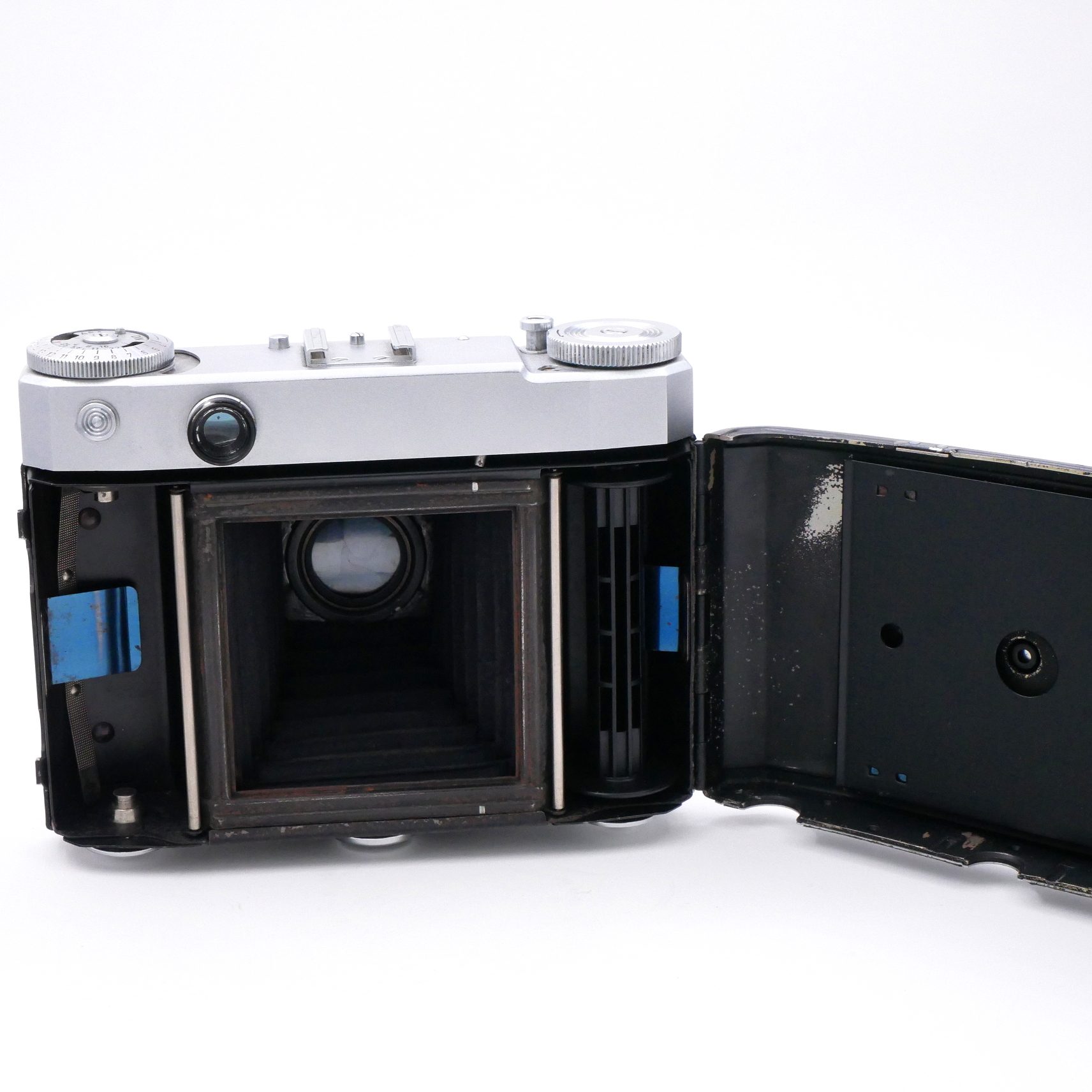 S-H-AF5U4Y_5.jpg - Zeiss Ikon Super Ikonta Folding Film Camera with Tessar 75mm f3.5 - Image 1
