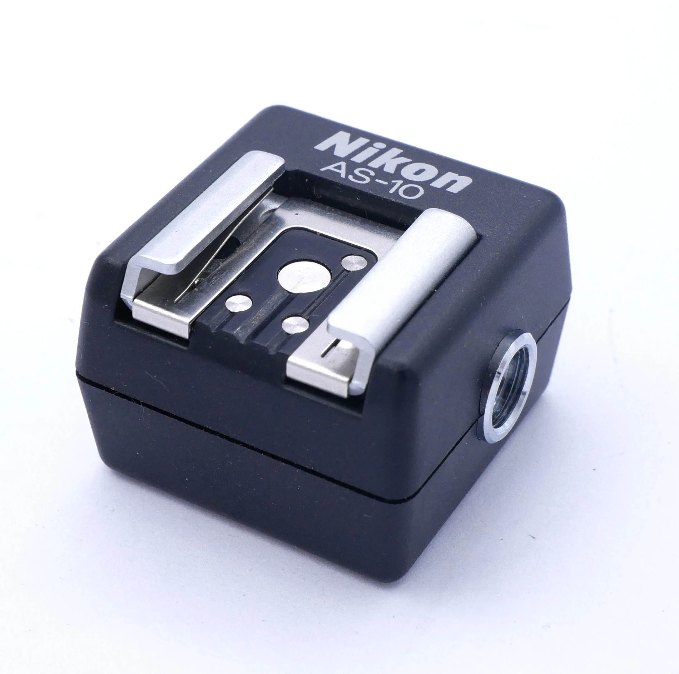 Best image for Nikon AS-10 Flash Adapter