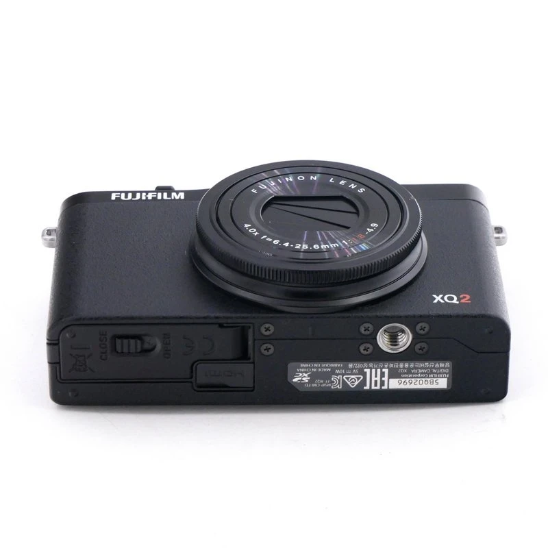 S-H-APUF3P_4.webp - Fujifilm XQ2 digital compact camera - Image 3