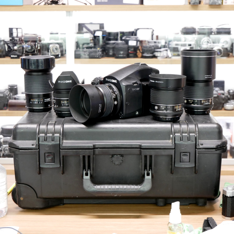 Best image for PhaseOne 645DF + IQ180 Digital Back + 80mm 2.8 LS + 28mm 4.5 + 35mm 3.5 + 55mm 2.8 LS + 150mm 3.5 LS Kit (was $29990)