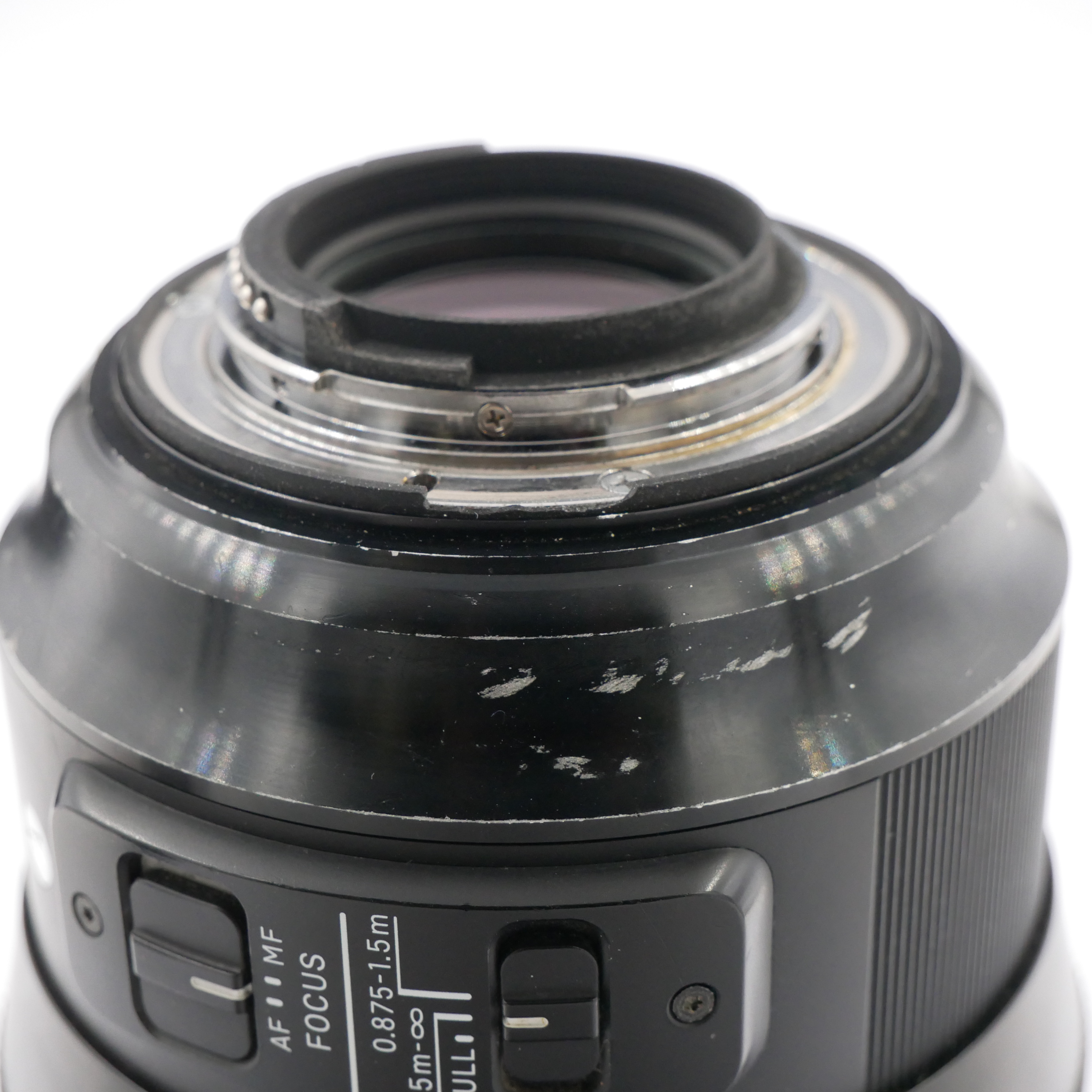 S-H-AXXJ4J_5.jpg - Sigma 135mm F1.8 DG Lens for Nikon FX-Mount - Image 2