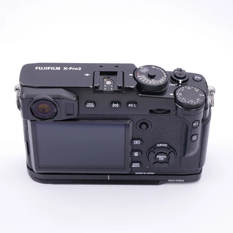Fujifilm X-Pro 2 Body + MHG-XPRO2 Metal Hand Grip