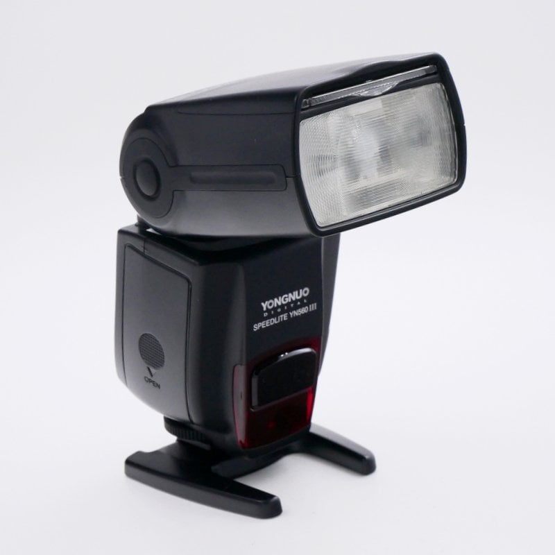 S-H-CJP8HJ_1.jpg - Yongnuo YN560 III Speedlite - Thumbnail