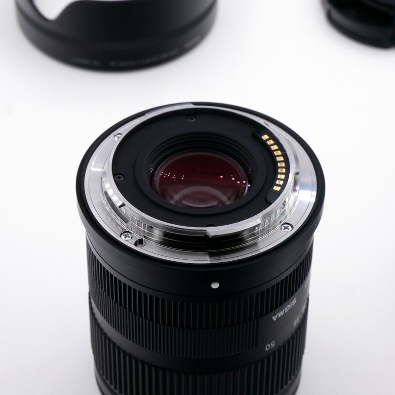S-H-CWVFAR_3.jpg - Sigma AF 18-50mm F/2.8 DC DN Contempory Lens for L-Mount (APS-C) - Image 1