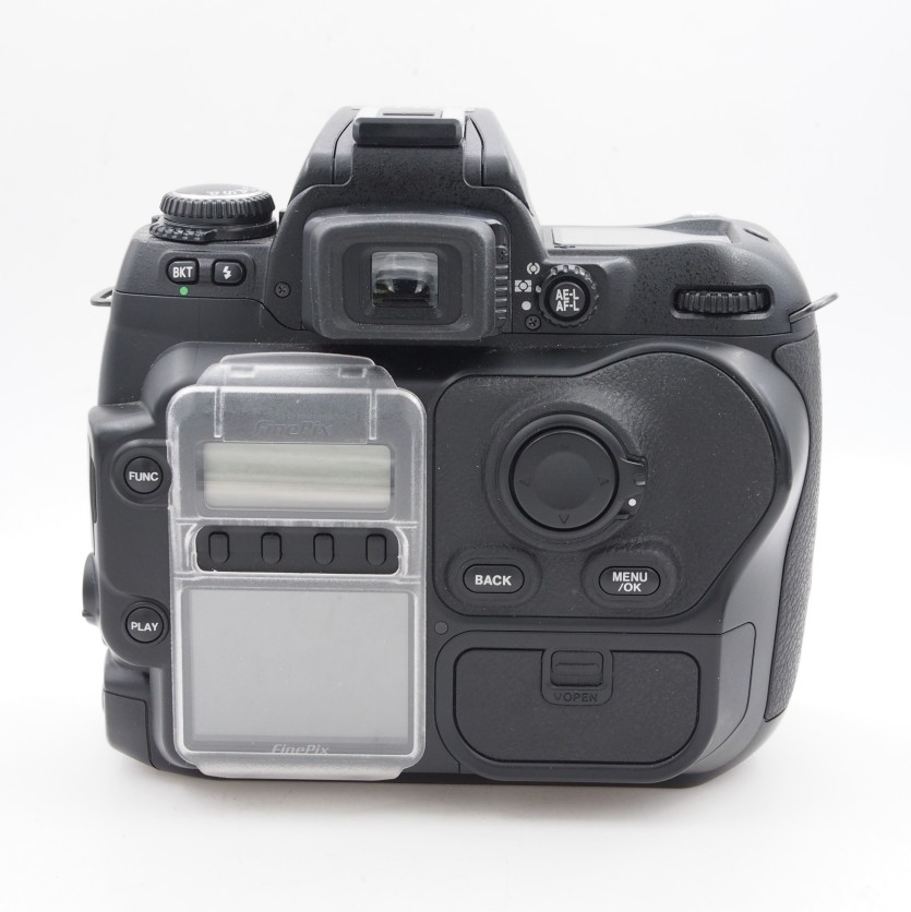 S-H-D7NMU6_3.jpg - Fujifilm S3pro UVIR Body + Nikon MF 105mm F4 AIS UV-Nikkor Lens + 9 Filters