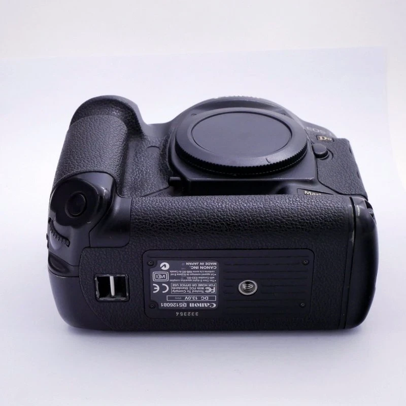 S-H-DFKMDK_4.webp - Canon Eos 1Ds II Body - 125K Frames - Image 2