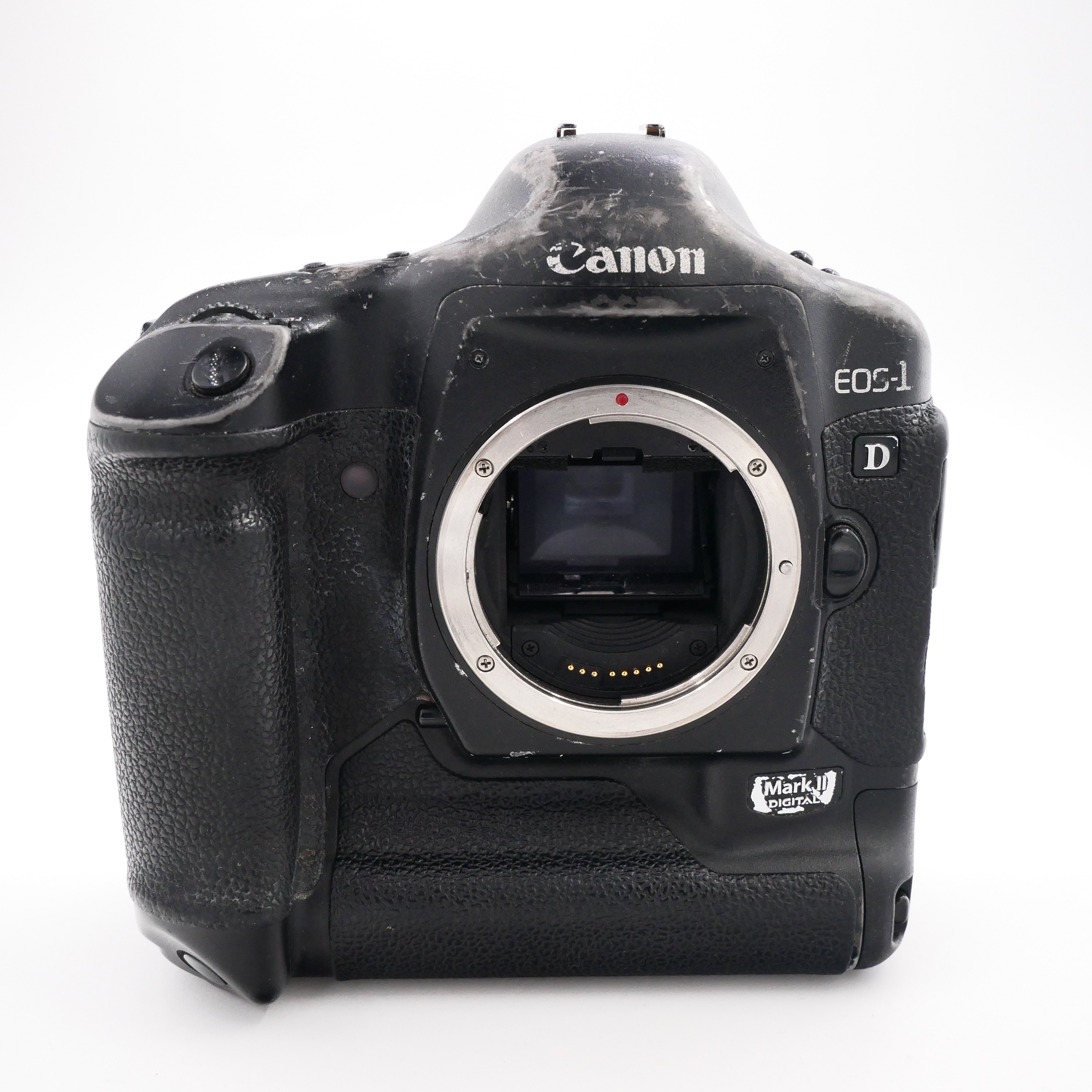 Canon EOS-1 D Mk II Body Only - Best Available Image