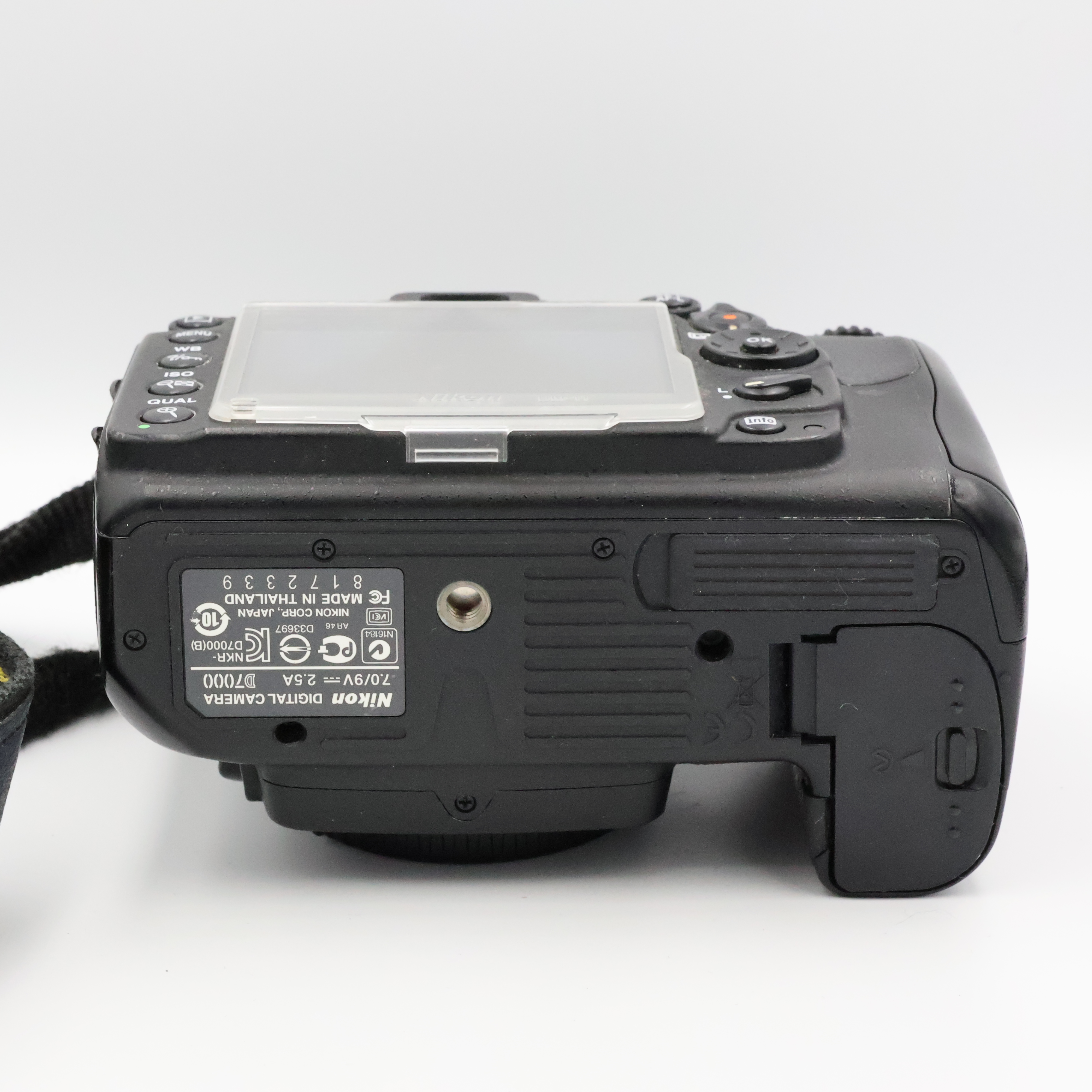 S-H-DV9WAK_4.jpg - Nikon D7000 Body - Image 2
