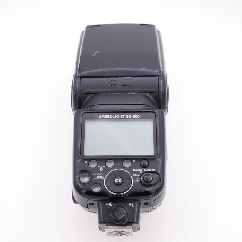 S-H-EEHSD9_2.jpg - Nikon SB-900 Speedlight + SD-9