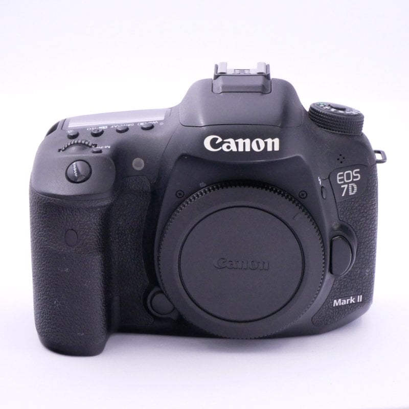 Best image for Canon Eos 7D II Body - 47K Frames