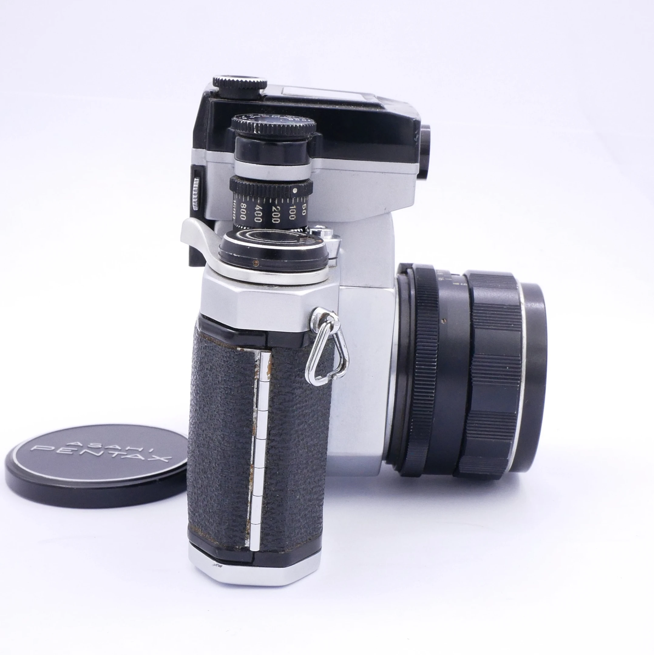 S-H-FEKF44_2.webp - Asahi Pentax SV with 55mm F/1.8 Lens and lightmeter - Image 1