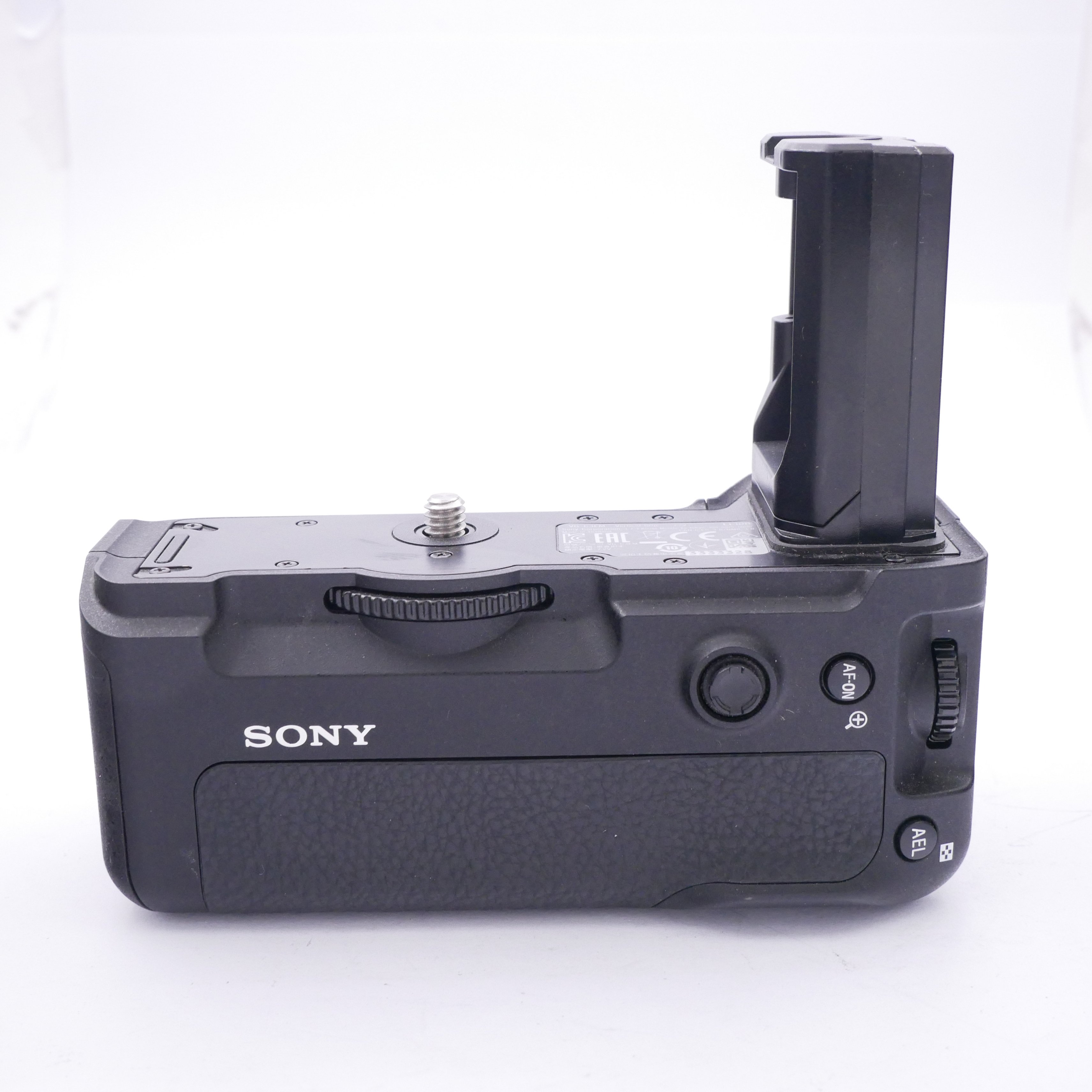 Best image for Sony VG-C3EM Vertical Grip (was $395) 
