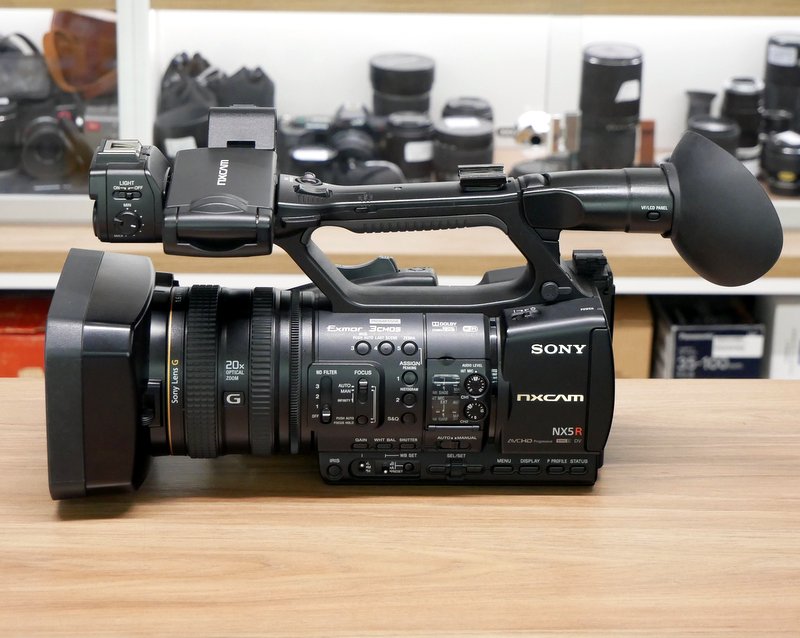 Sony HXRNX5R NXCAM 3CMOS 20X ZOOM Camcorder - Best Available Image