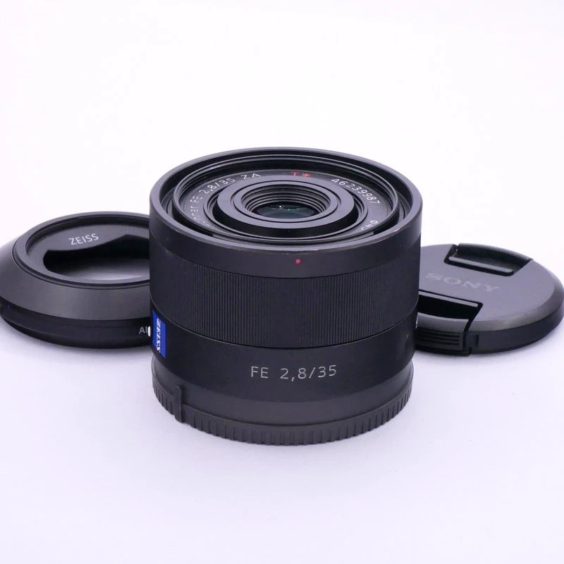 S-H-FSUYLX_1.webp - Zeiss AF 35mm F/2.8 ZA T* Sonnar Lens in Sony FE Mount (was $695) - Image 1