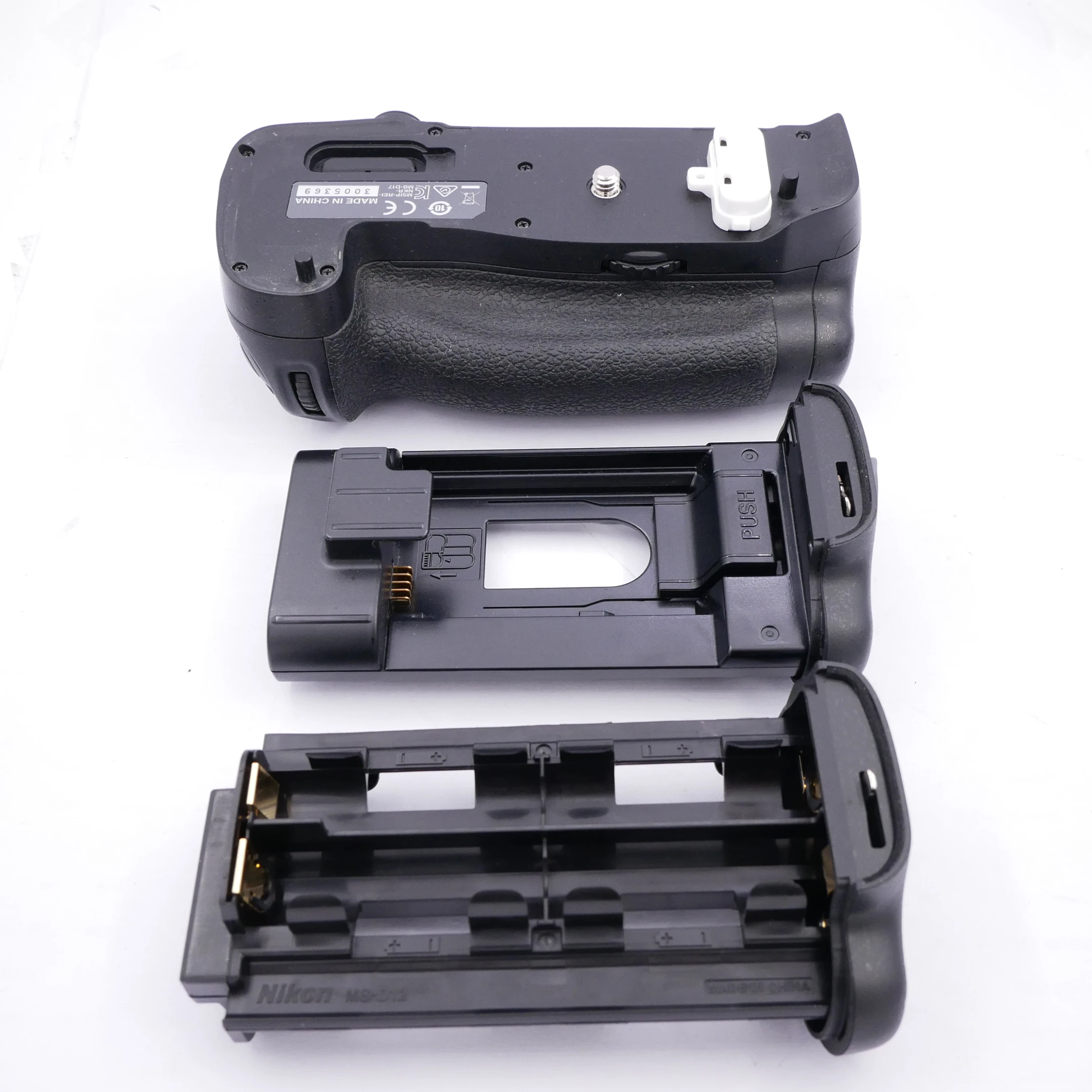 Nikon MB-D17 Battery Grip 