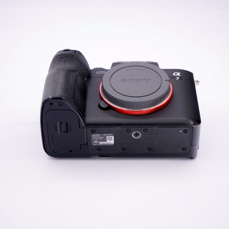 S-H-HE7HD3_3.jpg - Sony A7IV Body - 182 frames! - Thumbnail 3